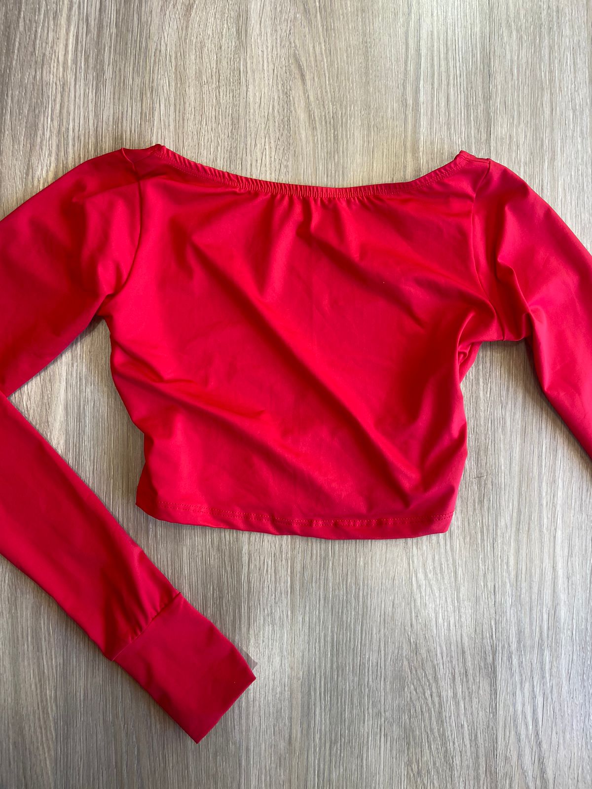 Cropped Scarlet