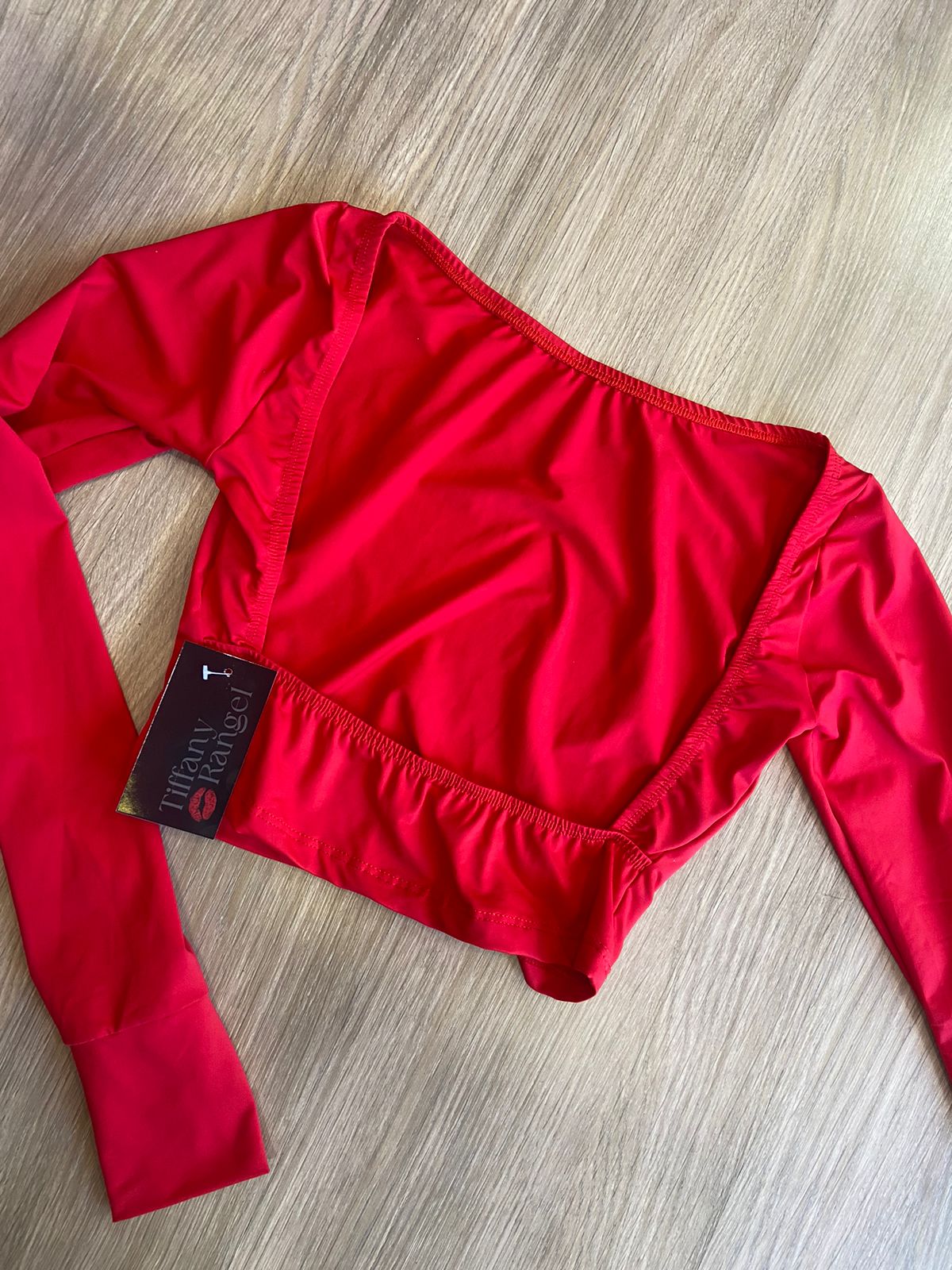 Cropped Scarlet